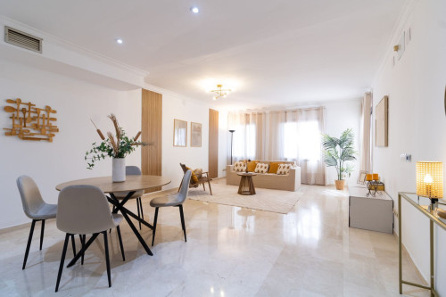 2 Bedroom Middle Floor Apartment in Puerto Banús