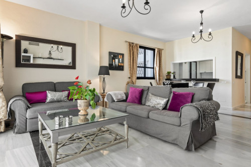 2 Bedroom Middle Floor Apartment in Puerto Banús