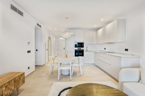 3 Bedroom Middle Floor Apartment in Nueva Andalucía