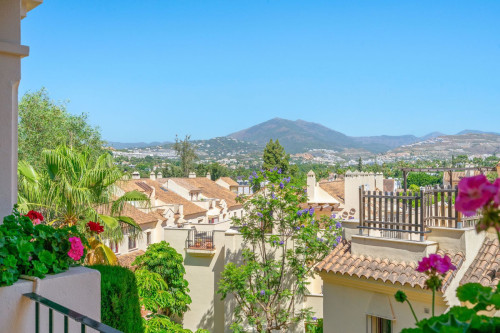 3 Bedroom Middle Floor Apartment in Nueva Andalucía