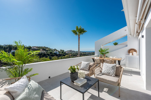 3 Bedroom Middle Floor Apartment in La Quinta
