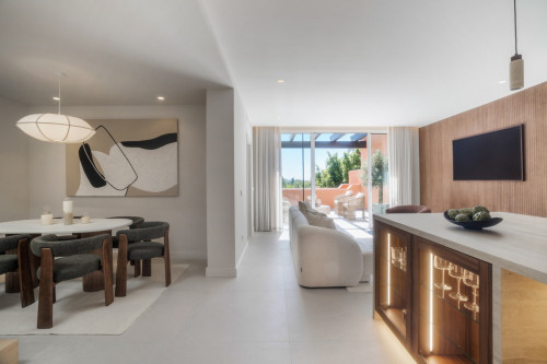 4 Bedroom Penthouse Duplex in Nueva Andalucía