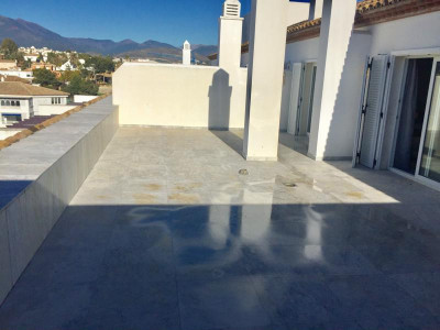 3 Bedroom Penthouse in Puerto Banús - Image 1