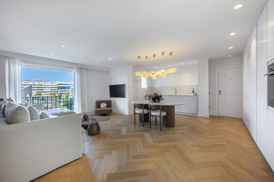 2 Bedroom Middle Floor Apartment in Puerto Banús