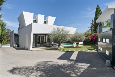 5 Bedroom Detached Villa in Nueva Andalucía