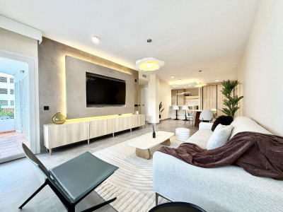 1 Bedroom Middle Floor Apartment in Puerto Banús - Image 2