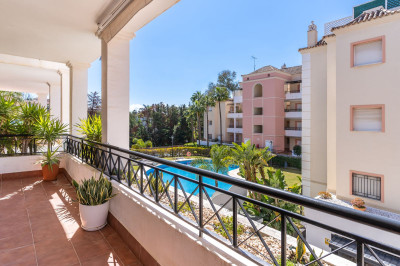 3 Bedroom Middle Floor Apartment in Nueva Andalucía