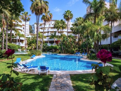 2 Bedroom Middle Floor Apartment in Nueva Andalucía