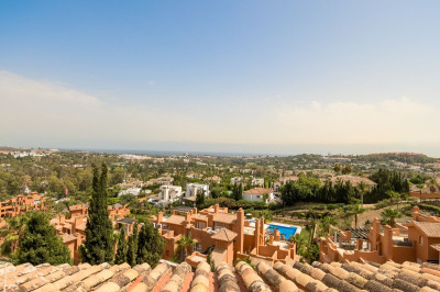 3 Bedroom Middle Floor Apartment in Nueva Andalucía