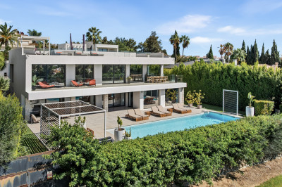 5 Bedroom Detached Villa in Nueva Andalucía