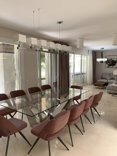6 Bedroom Ground Floor Apartment in Puerto Banús