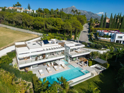 6 Bedroom Detached Villa in Nueva Andalucía