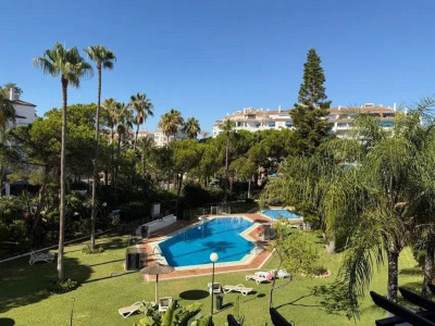 3 Bedroom Middle Floor Apartment in Puerto Banús