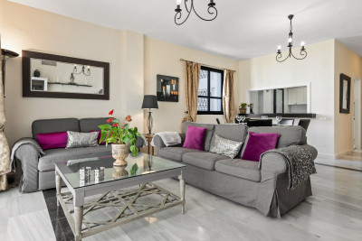 2 Bedroom Middle Floor Apartment in Puerto Banús