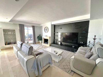 3 Bedroom Middle Floor Apartment in Nueva Andalucía