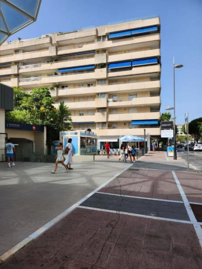 2 Bedroom Middle Floor Apartment in Puerto Banús