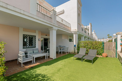 2 Bedroom Ground Floor Apartment in Nueva Andalucía