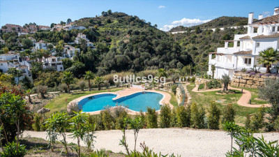 2 Bedroom Middle Floor Apartment in Nueva Andalucía