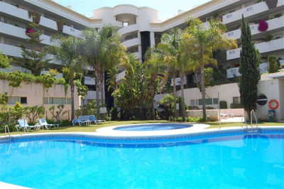 3 Bedroom Middle Floor Apartment in Puerto Banús