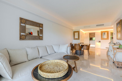2 Bedroom Middle Floor Apartment in Puerto Banús