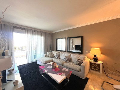 2 Bedroom Middle Floor Apartment in Puerto Banús