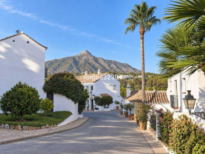 2 Bedroom Semi-Detached House in Nueva Andalucía