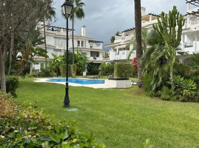 3 Bedroom Middle Floor Apartment in Nueva Andalucía