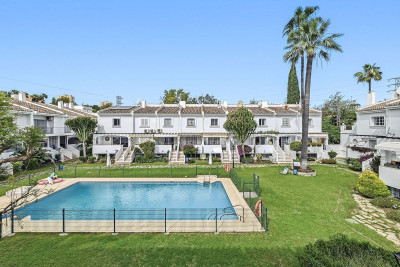 4 Bedroom Townhouse in Nueva Andalucía