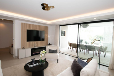 3 Bedroom Middle Floor Apartment in Puerto Banús