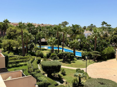 2 Bedroom Top Floor Apartment in Puerto Banús