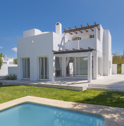 3 Bedroom Detached Villa in Puerto Banús - Image 1