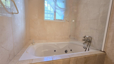 Photo 33