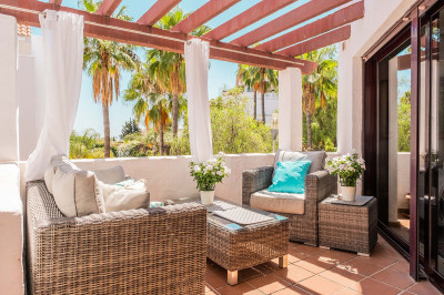 1 Bedroom Middle Floor Apartment in Nueva Andalucía