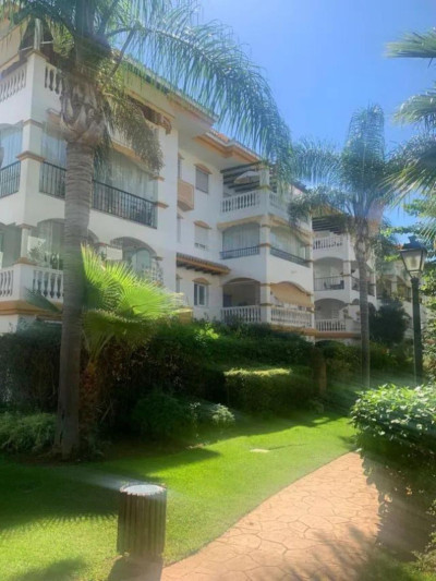 2 Bedroom Middle Floor Apartment in Puerto Banús