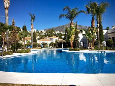 2 Bedroom Top Floor Apartment in Nueva Andalucía